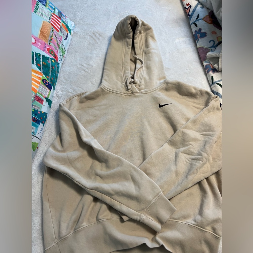 Nike tan hoodie (size M)